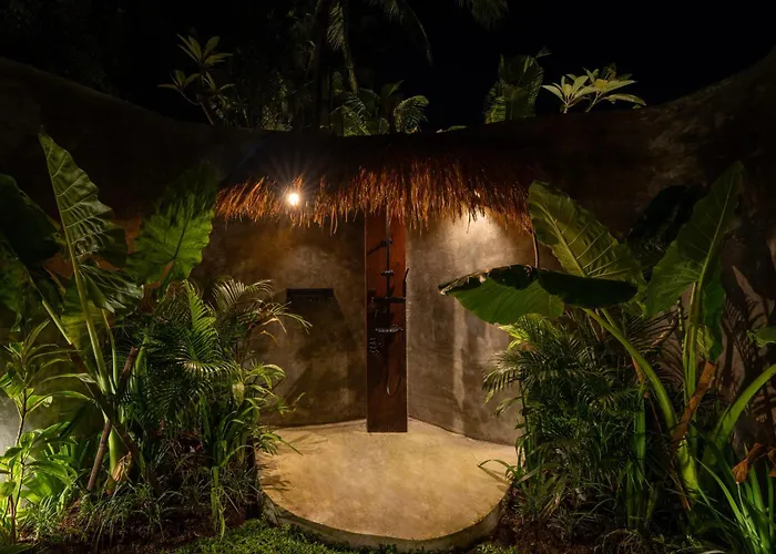 Damuh Alam Villa Lovina (Bali)